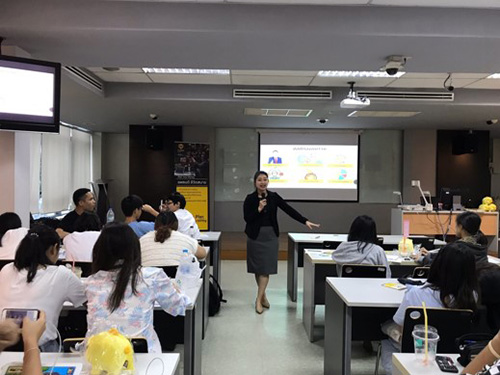 สัมมนาทางการเงิน ณ คณะพาณิชยศาสตร์และการบัญชี มหาวิทยาลัยธรรมศาสตร์