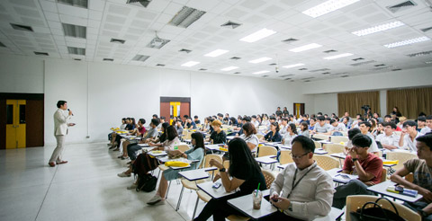 สัมมนา “บริหารการเงินมุ่งสู่ Startup” ณ มหาวิทยาลัยธรรมศาสตร์