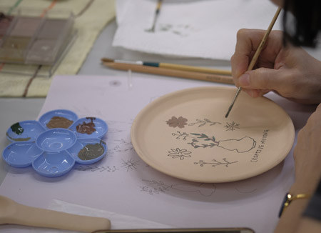 ‘KRUNGSRI PRIME’ Ceramic painting creation workshop